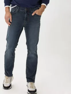 BRAX, Jeans Moderns Fit CHUCK -Brax Stil Deutschland Verkaufs-Shop brax jeansmodernsfitchuck 4 768 1024 75 7507466 4